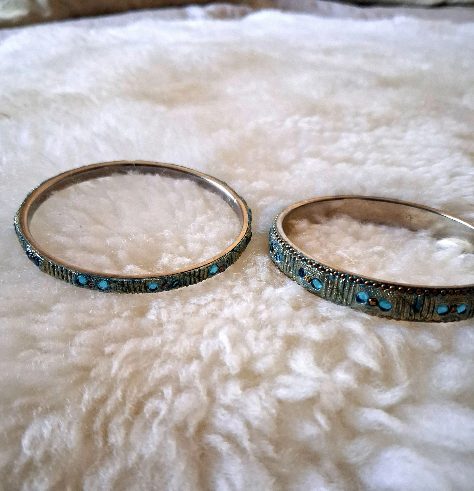Bonito lote de 2 pulseras rígidas estilo bohemio-chic azul turquesa – photo 8